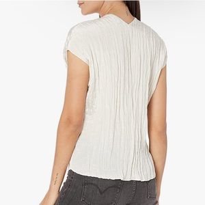 Vince women’s sleeveless v neck blouse